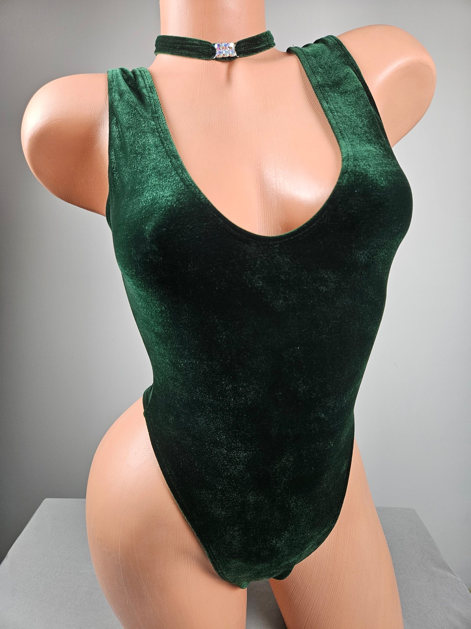 High Cut Monokini w/ Choker