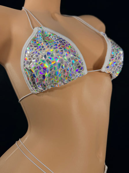 Holographic String Bikini